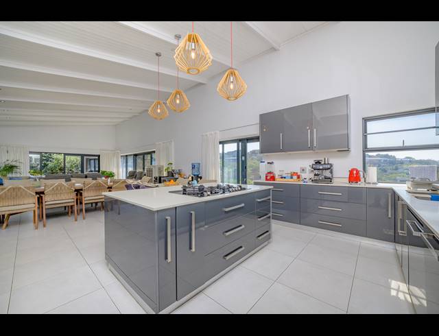5 BEDROOM FREESTANDING FOR SALE IN SIMBITHI ECO ESTATE